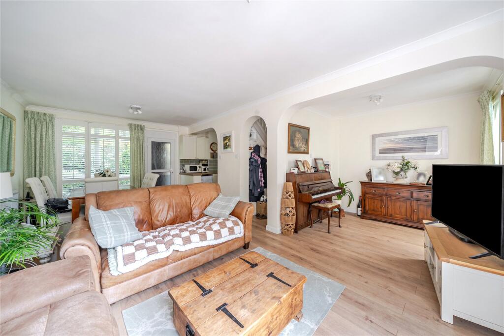 House in Bromley - View 2