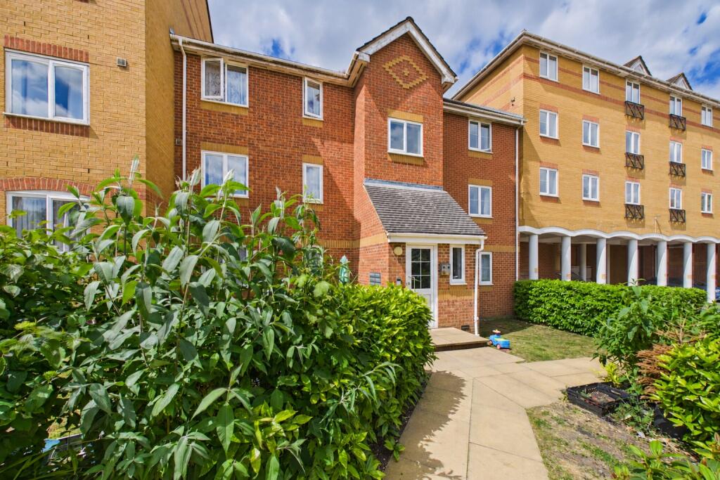 Main image of property: Ascot Court, Aldershot, Hampshire, GU11