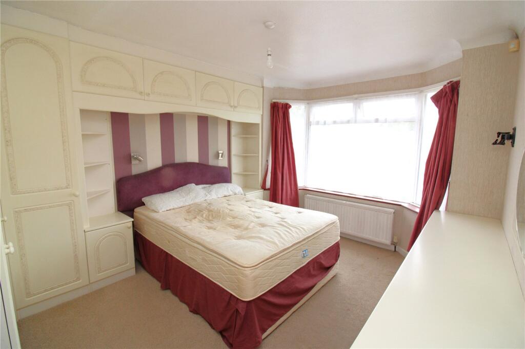 House in Portsmouth - More