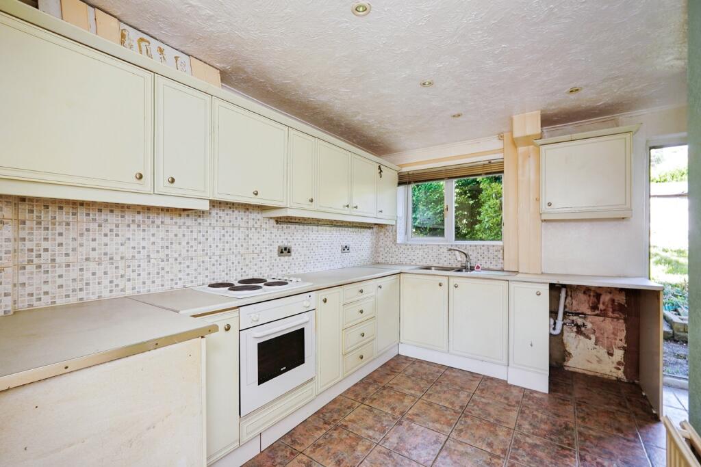 Old Folkestone Road, Dover, Kent, CT17 - View 3