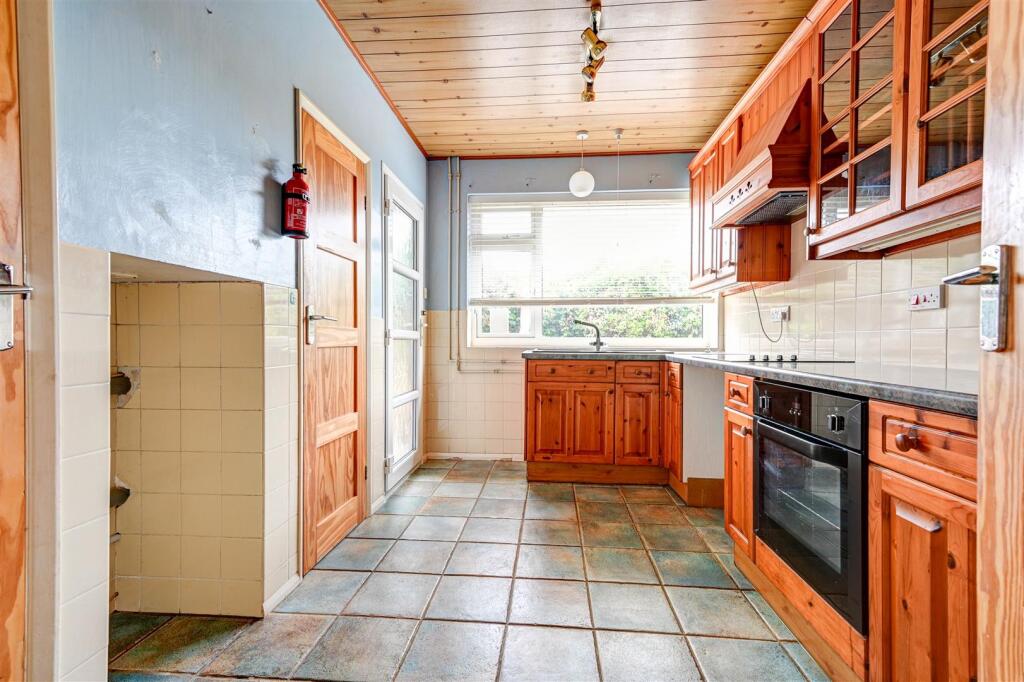 House in Great Yarmouth, Bradwell - View 5