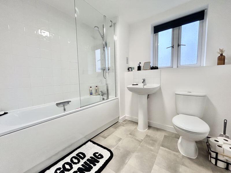 Apartment in Luton - View 5
