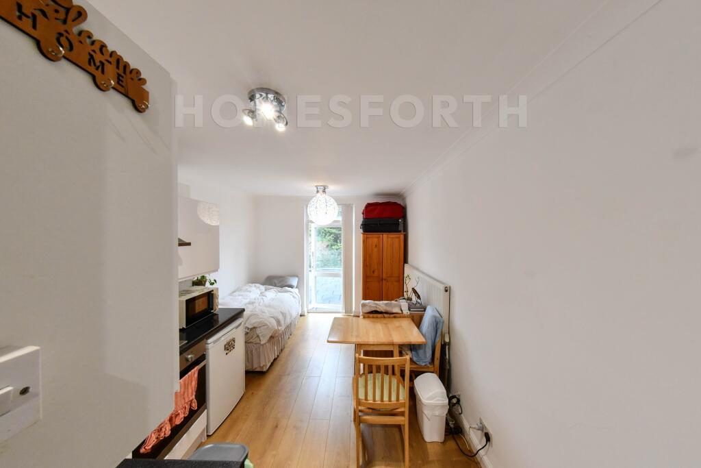 Apartment in London - More