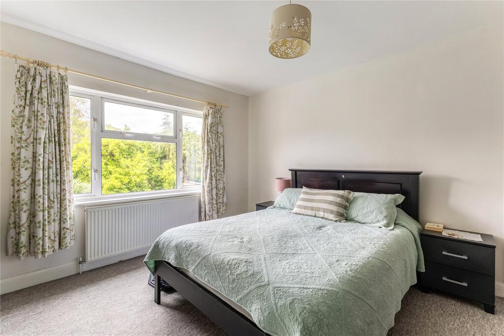 House in London, Mortlake - More