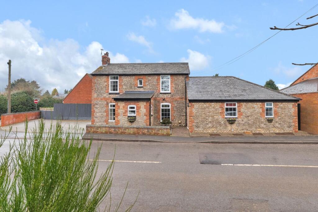 Main image of property: South Parade, Harbury, Leamington Spa