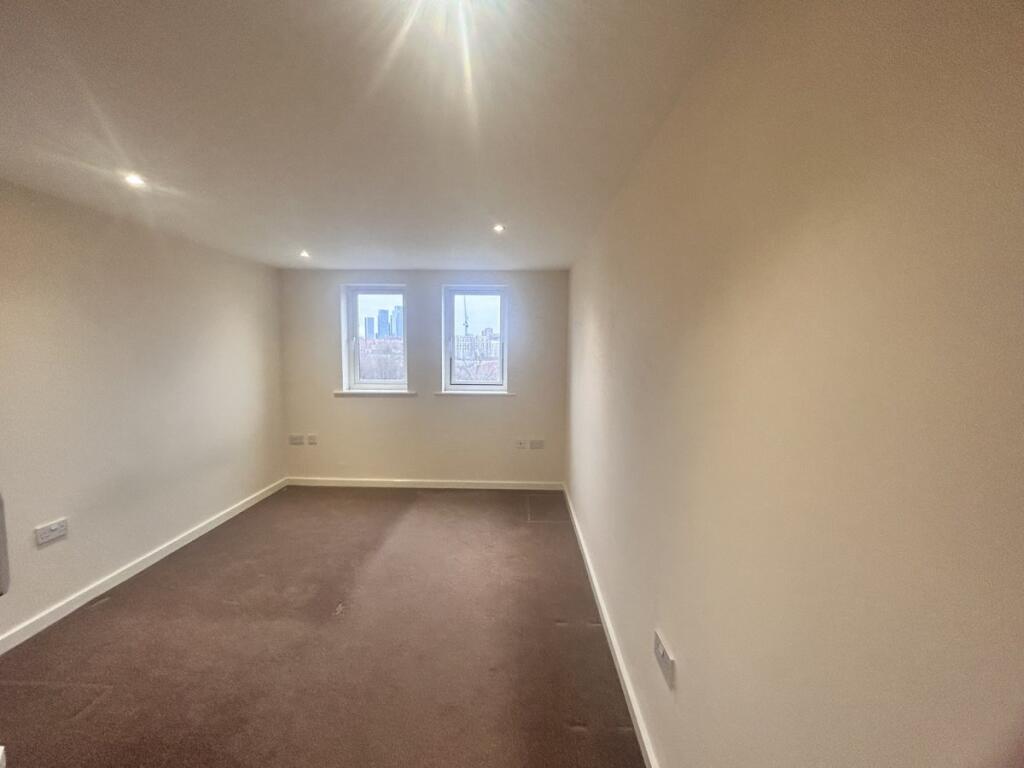 Apartment in Manchester - View 5