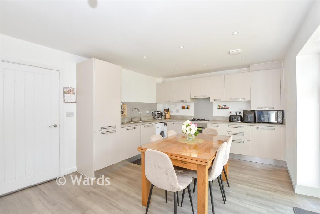 Percival Way, Otham, Maidstone, Kent photo 3