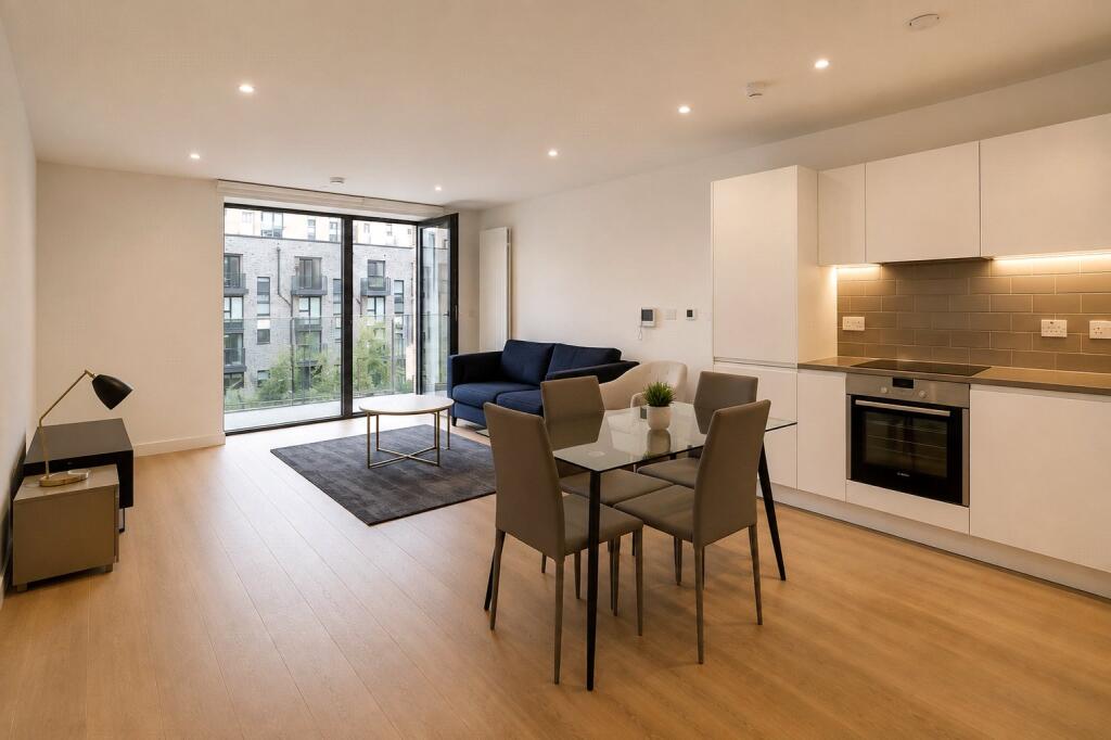 Apartment in London - View 2