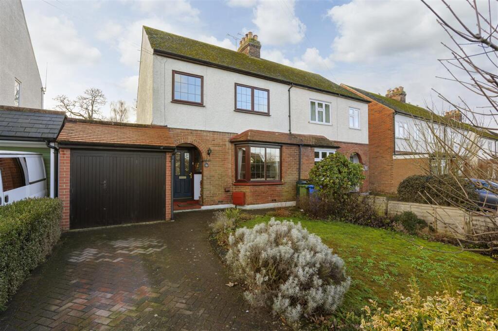 Main image of property: Park Avenue, Sittingbourne