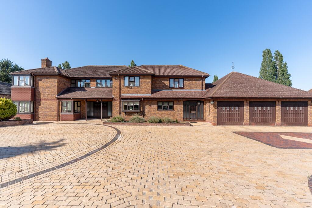 Main image of property: Saviles Close, Eaton Ford, St. Neots, Cambridgeshire, PE19 7GD