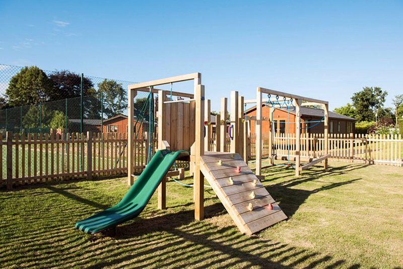 Luxury Holiday Lodges in The Surrey Hills photo 4
