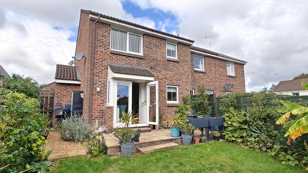 1-bed house on Coachways, Andover, Hampshire, £210,000