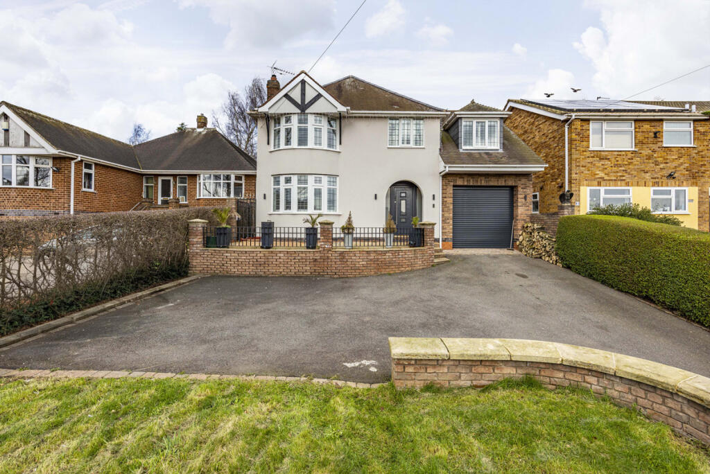 Main image of property: Fraser Road, Nottingham, NG4