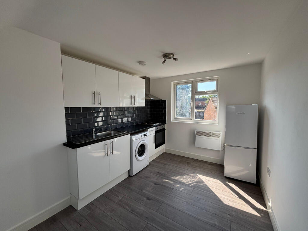 Main image of property: Bromley Road, N17