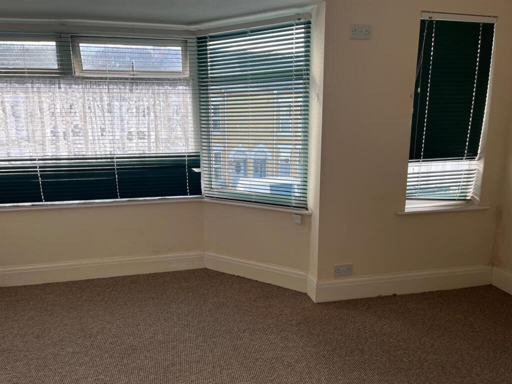 House in Withernsea, Owthorne - View 4