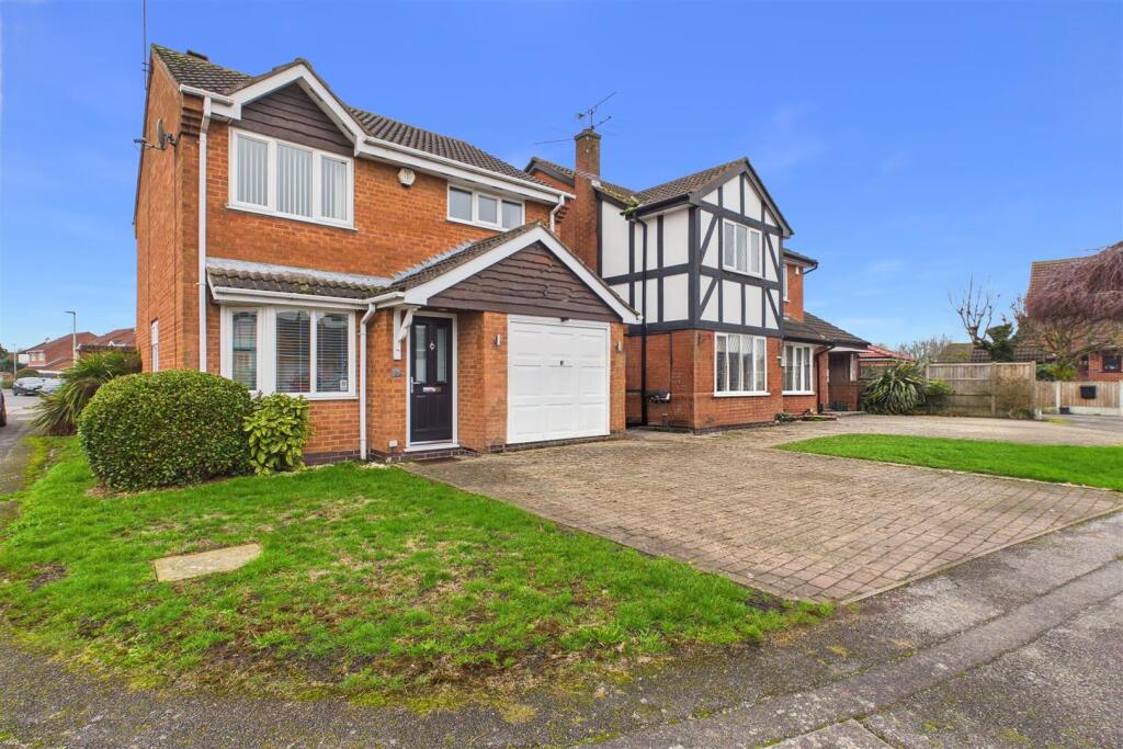 Main image of property: Lamb Close, Newark