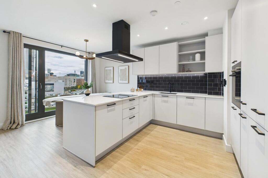 Apartment in Birmingham, West Midlands - View 5