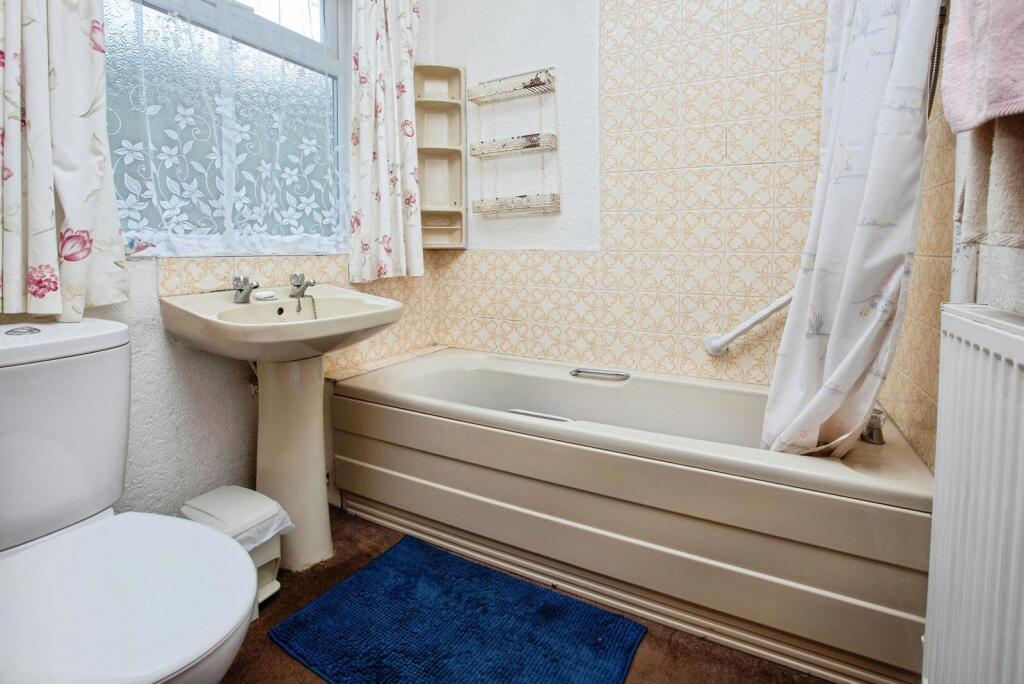 House in Ashfield, Sutton in Ashfield, Nottinghamshire - More