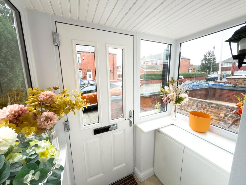 House in Rochdale, Stanycliffe - View 2