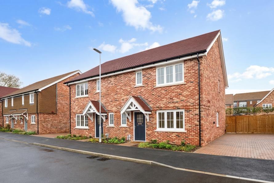 Main image of property: Little Green Lane,
Croxley Green,
Rickmansworth,
WD3 3JJ