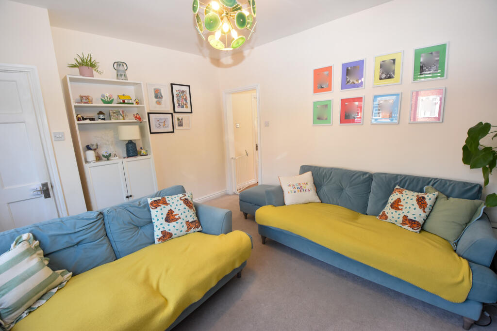 Central Drive, Urmston, M41 - View 5