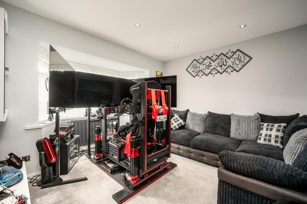 Elmfield Avenue, Birmingham, B24 photo 5