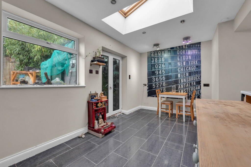 House in Leicester - More
