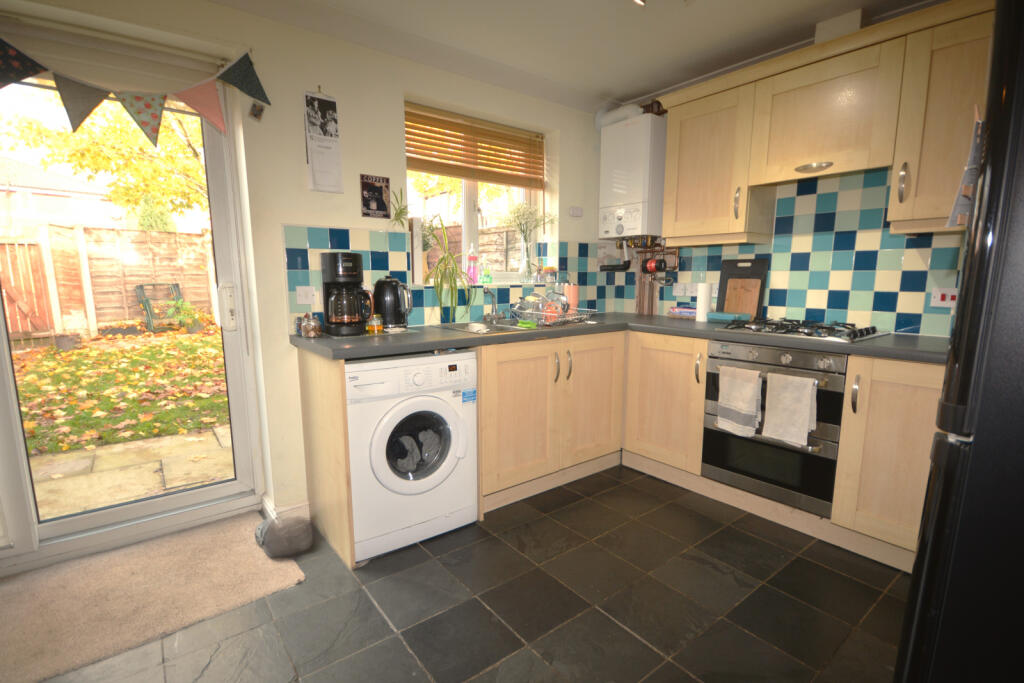 Albert Drive, Whitefield, M45 8AG photo 5