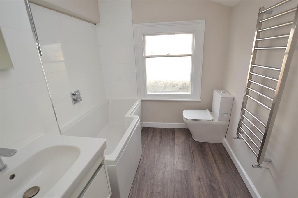 Apartment in Cheltenham, Marle Hill, Pittville - More