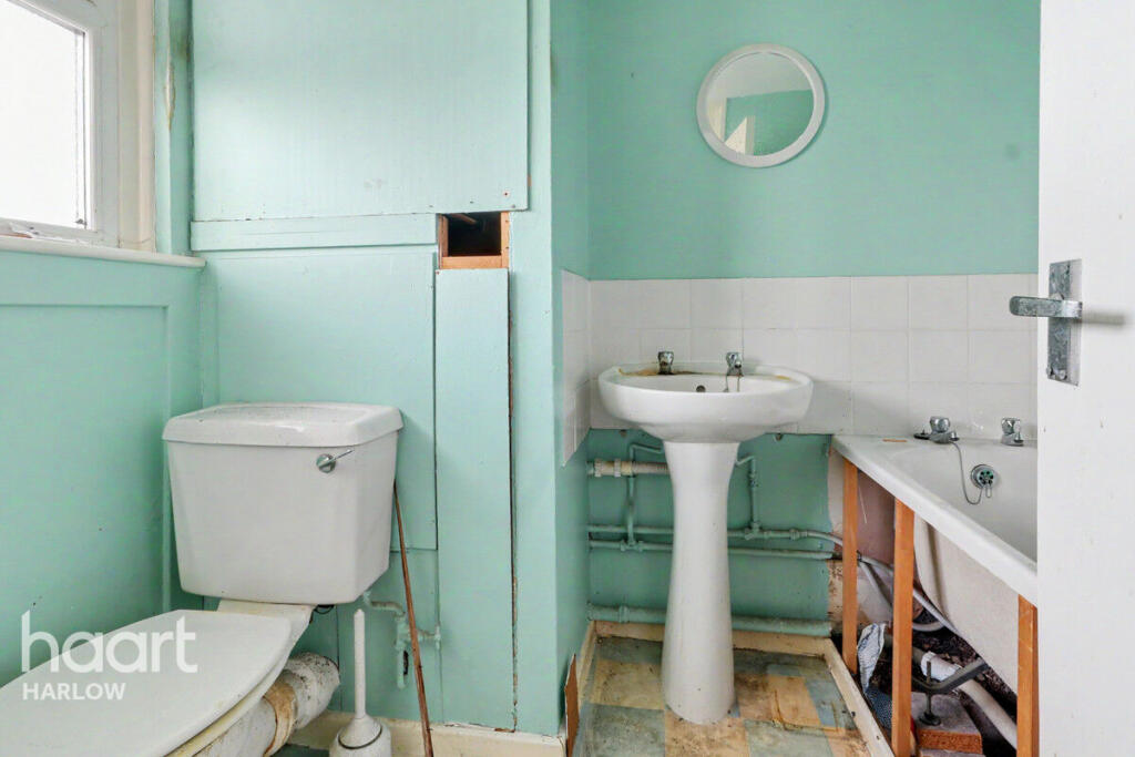 Main image of property: Hobtoe Road, Harlow