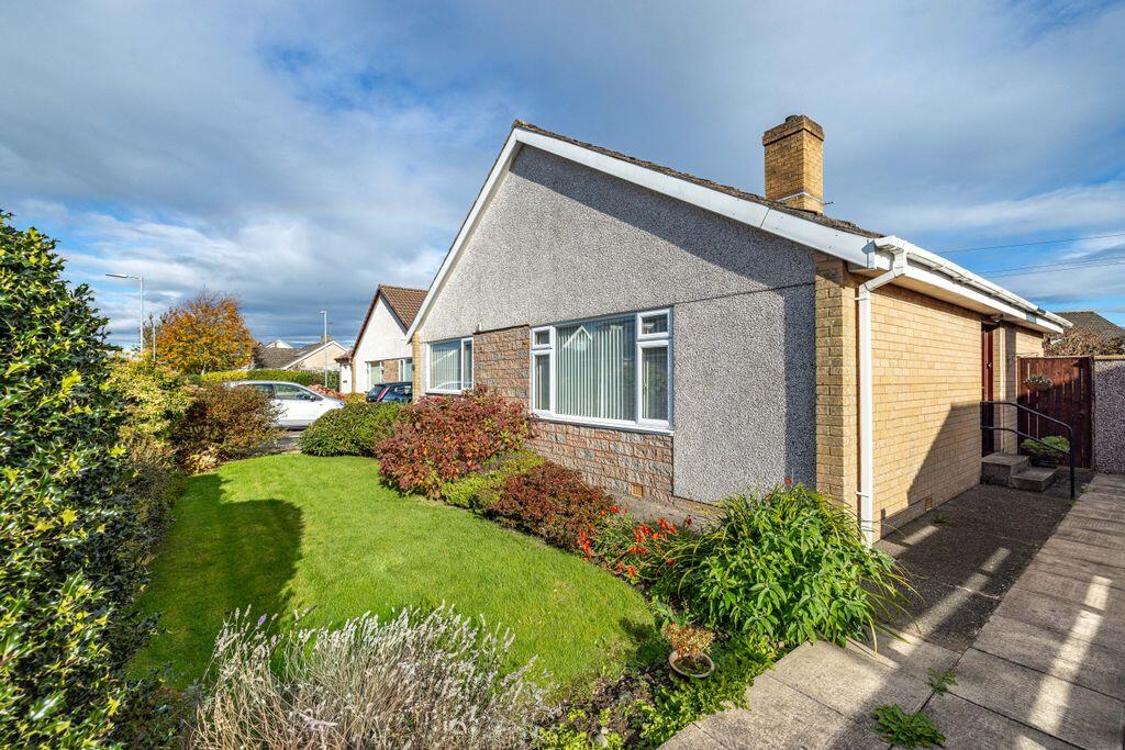 3-bed detached on 15 Summergate Road, Annan, DG12 6EX, £225,000