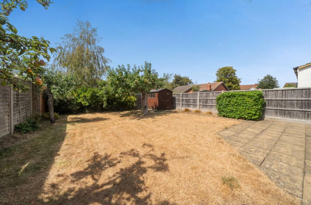 House in Bedford, Newnham - View 4