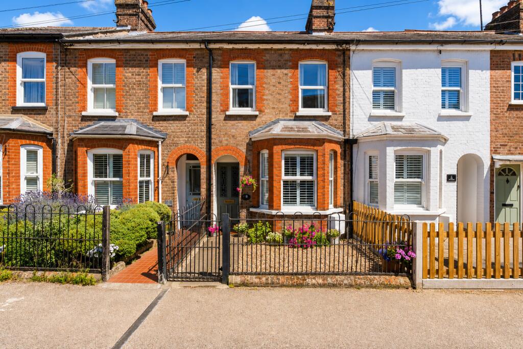 Main image of property: High Street, Markyate, St. Albans, Hertfordshire, AL3
