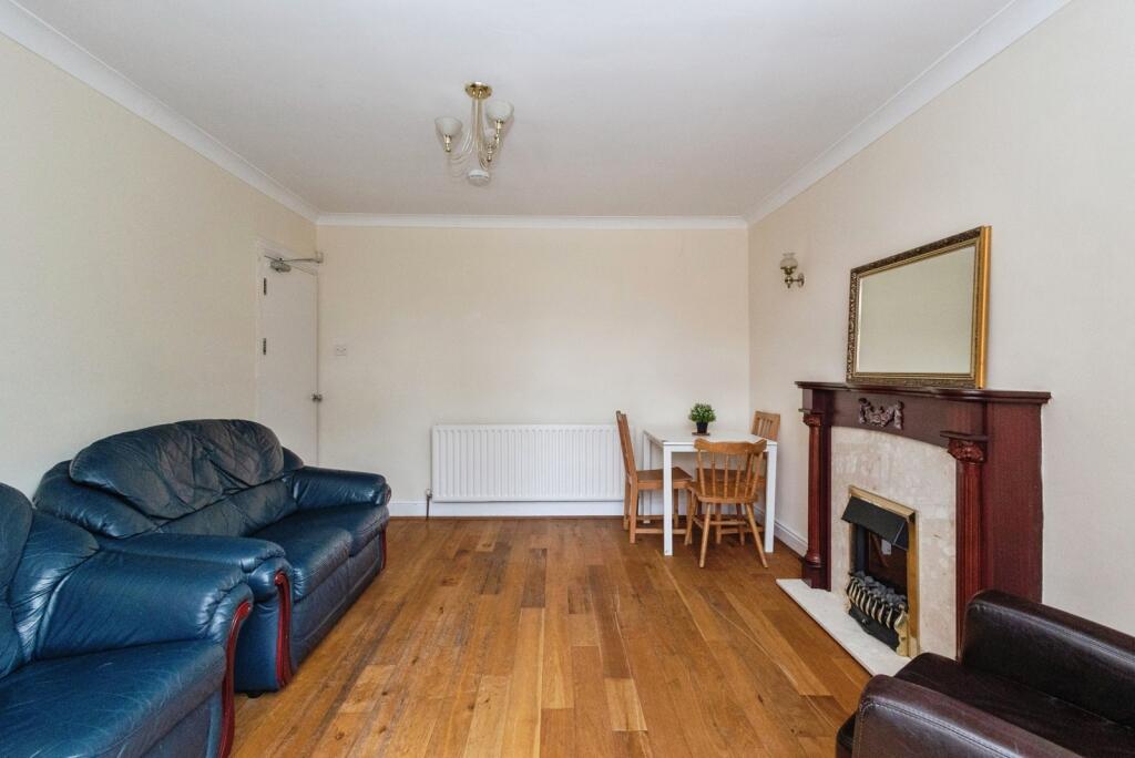 House in Manchester, Greater Manchester - More