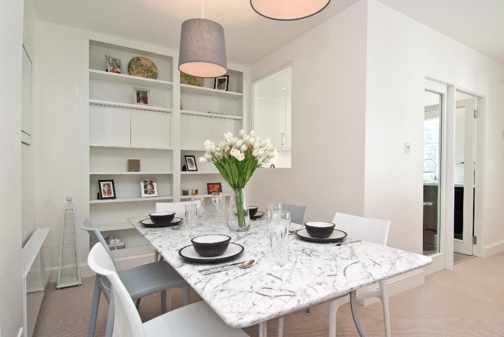 2 bedroom mews property for rent