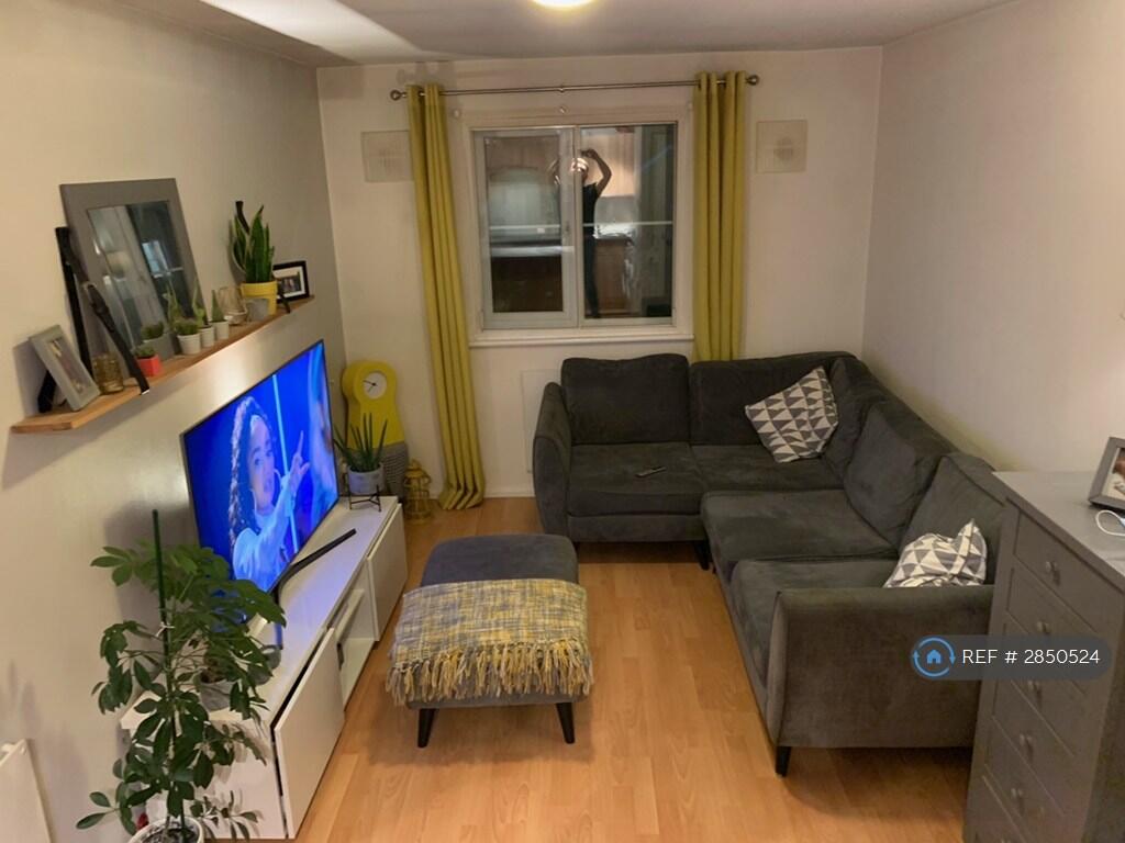 Main image of property: Maplin Park, Slough, SL3