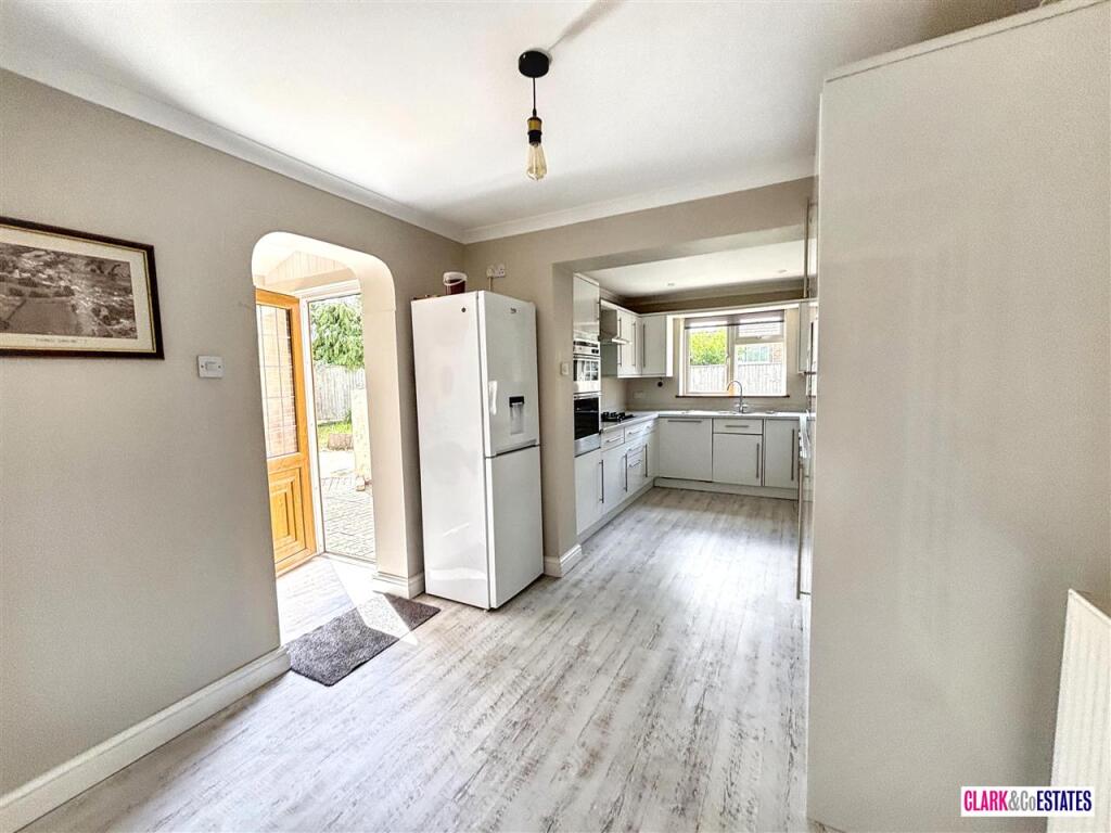 Glebe Corner, Parsonage Way, Woodbury - View 6