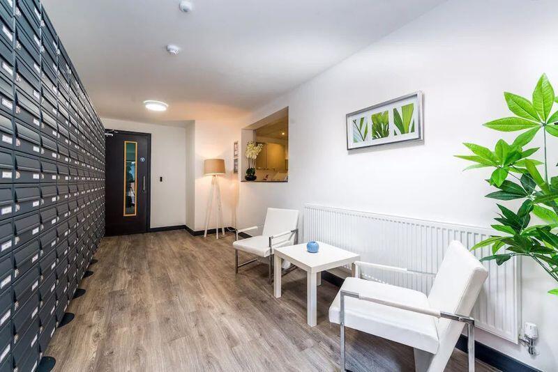Apartment in Luton, New Town - View 2