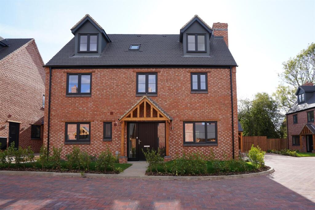 Main image of property: Bishopton Lane, Bishopton, Stratford-Upon-Avon