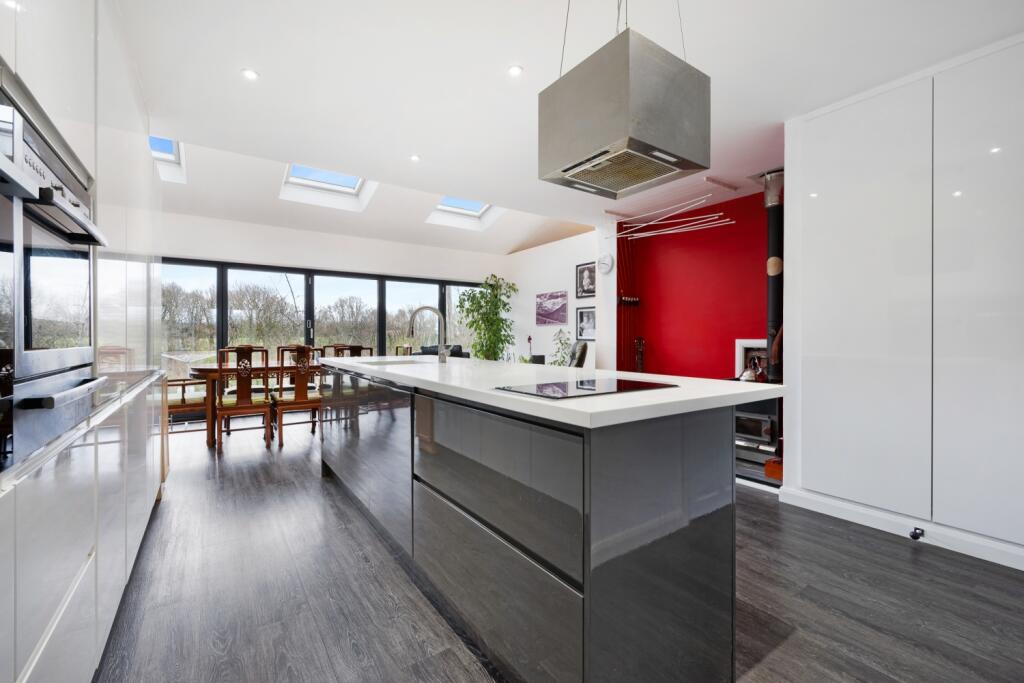Belmont Preston New Road, Samlesbury, Preston - View 4