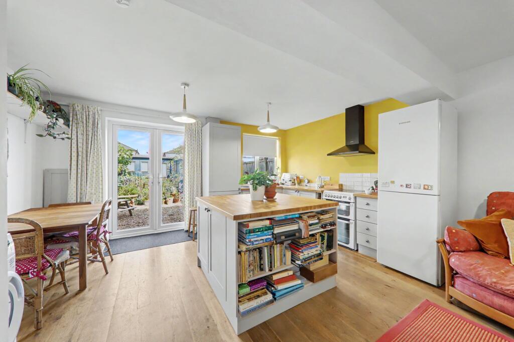 House in Brighton - View 4
