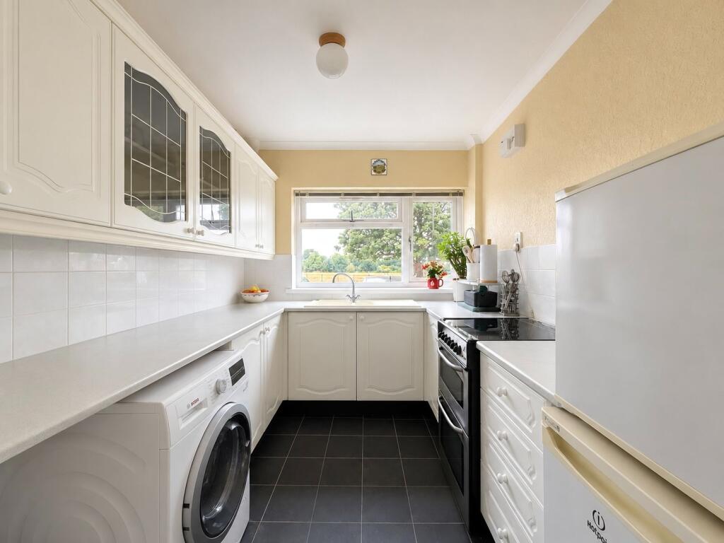 Maypole Lane, Birmingham, B14 4PJ photo 3
