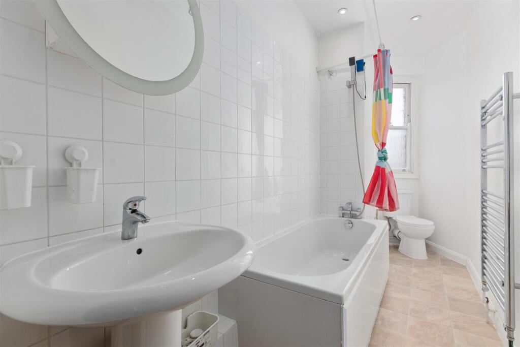 Apartment in London - View 5