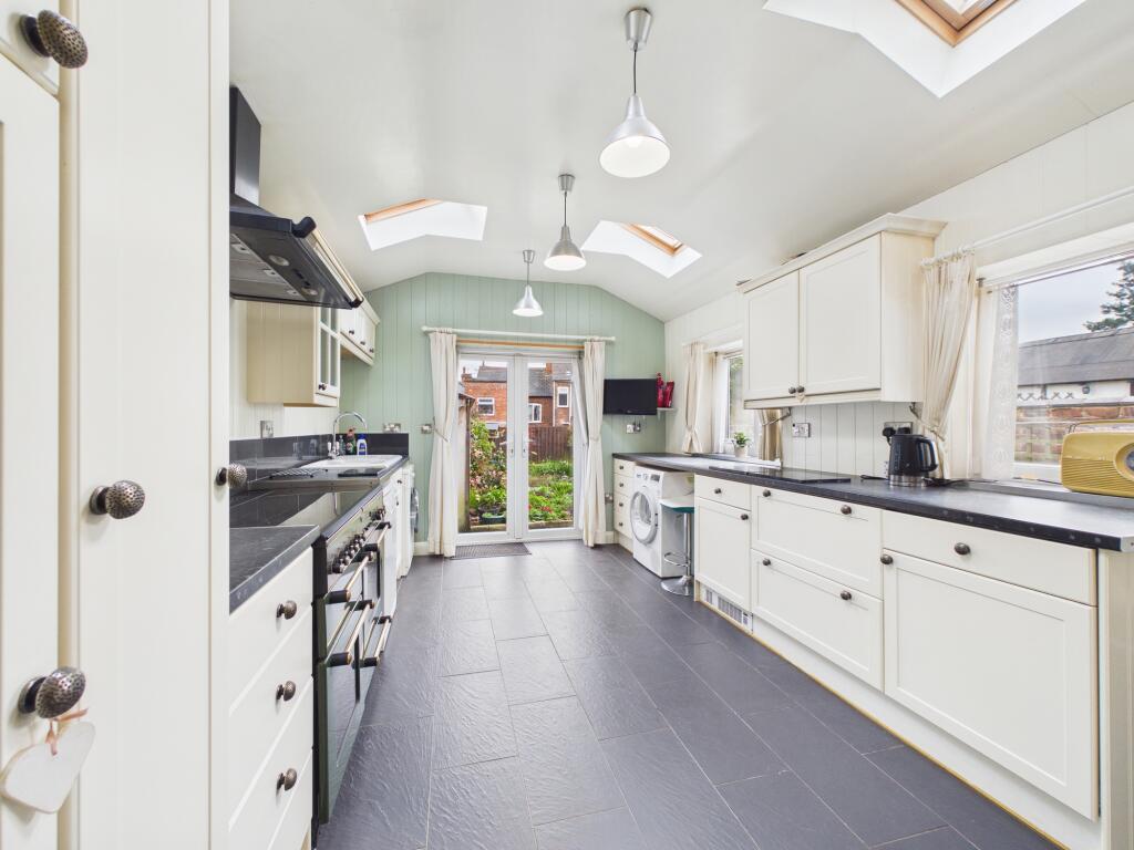Heath Avenue, Littleover photo 4