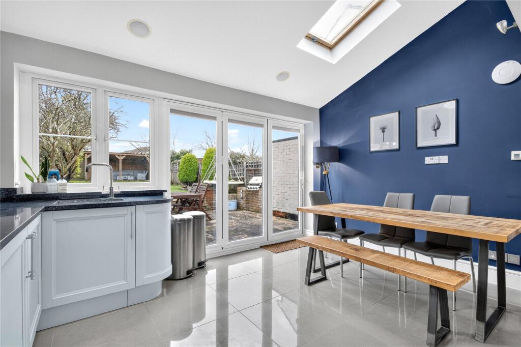 Birchetts Close, Bracknell, Berkshire, RG42 - View 5