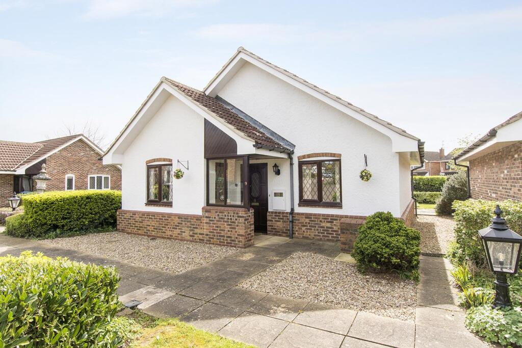 Main image of property: The Hawthorns, Lutterworth