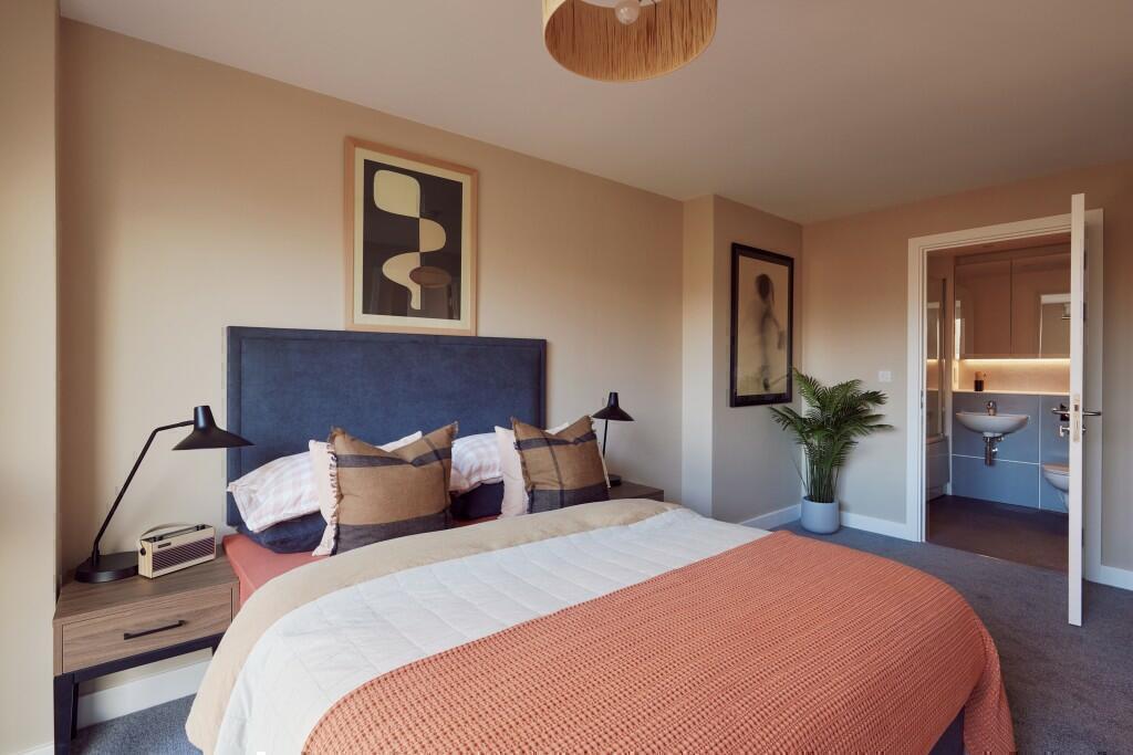 Main image of property: The Junction, Whitehall, Leeds, West Yorkshire, LS12