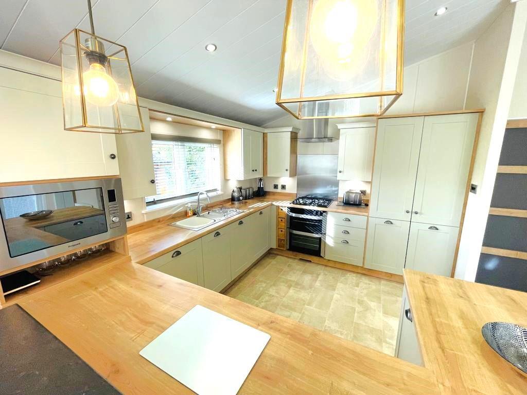 House in Chester, Whitford - More