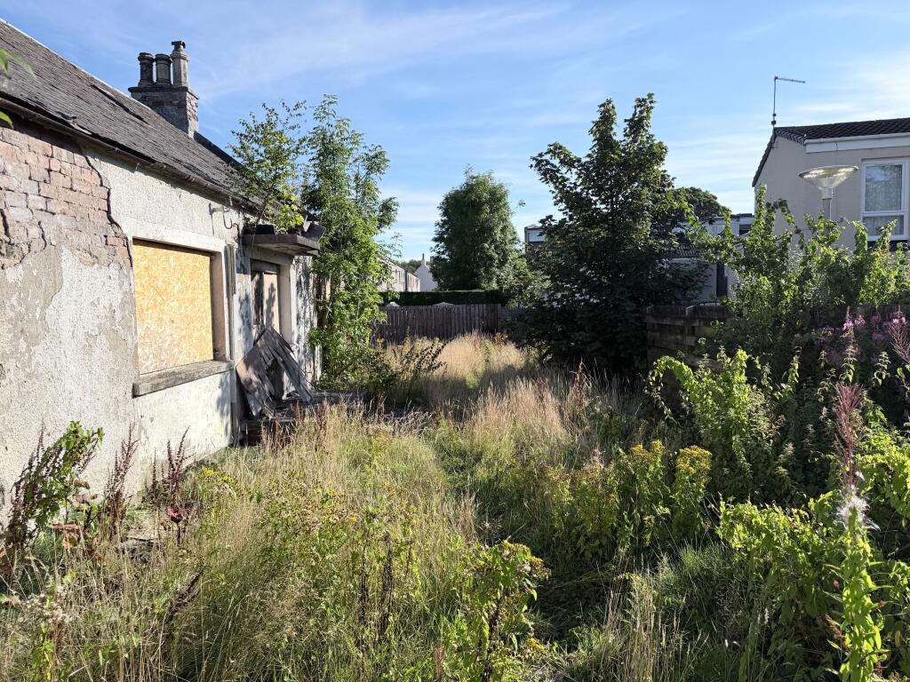House in Glasgow - More