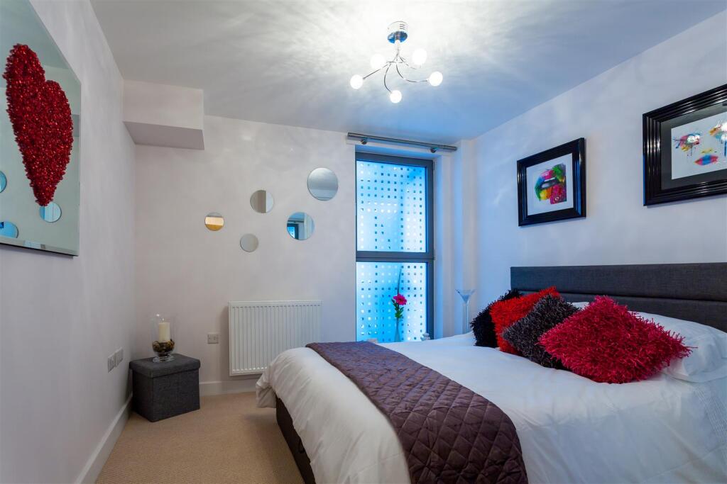 Cromwell Road, Redhill - View 4